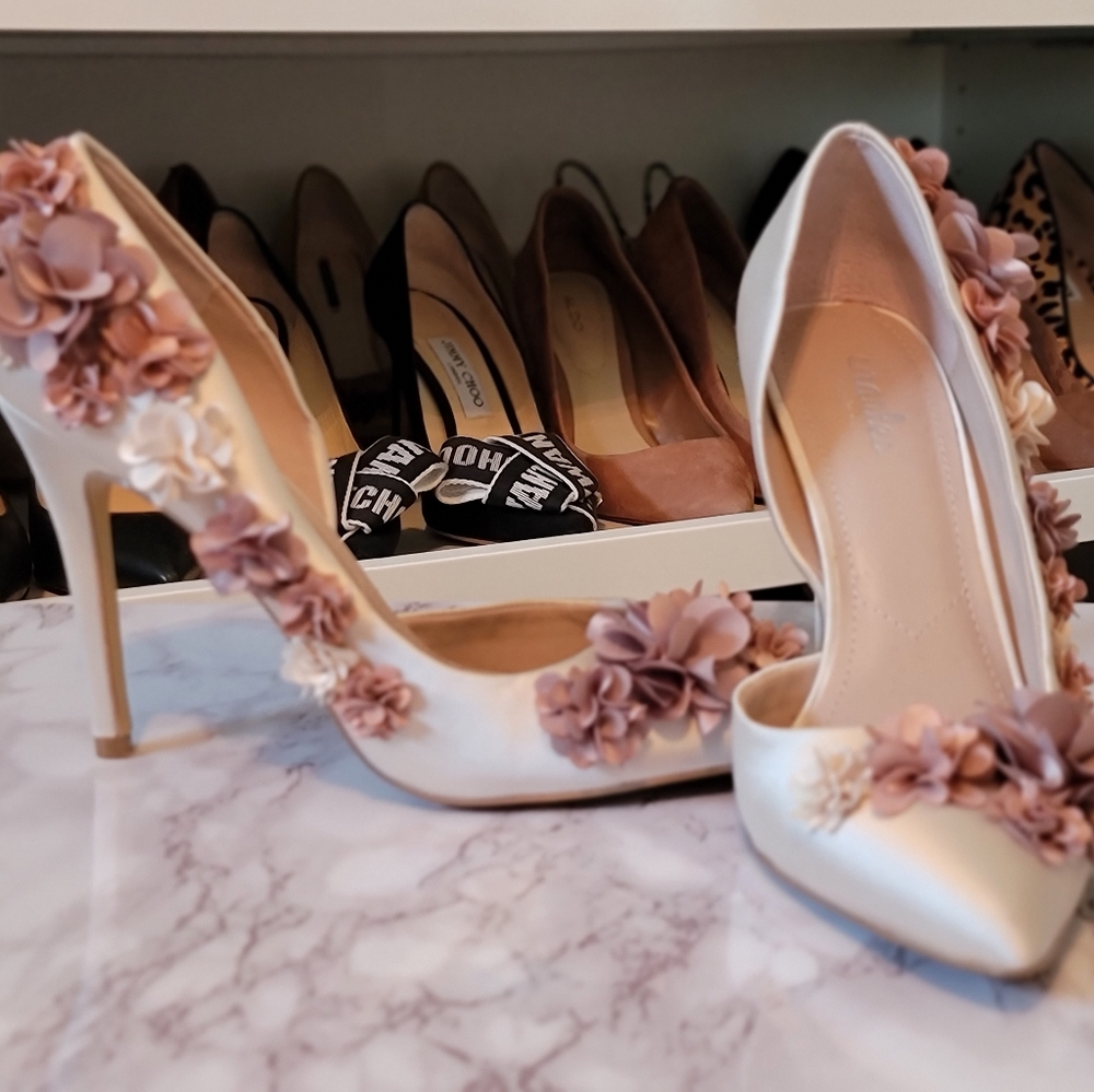 Charles David Satin floral heels